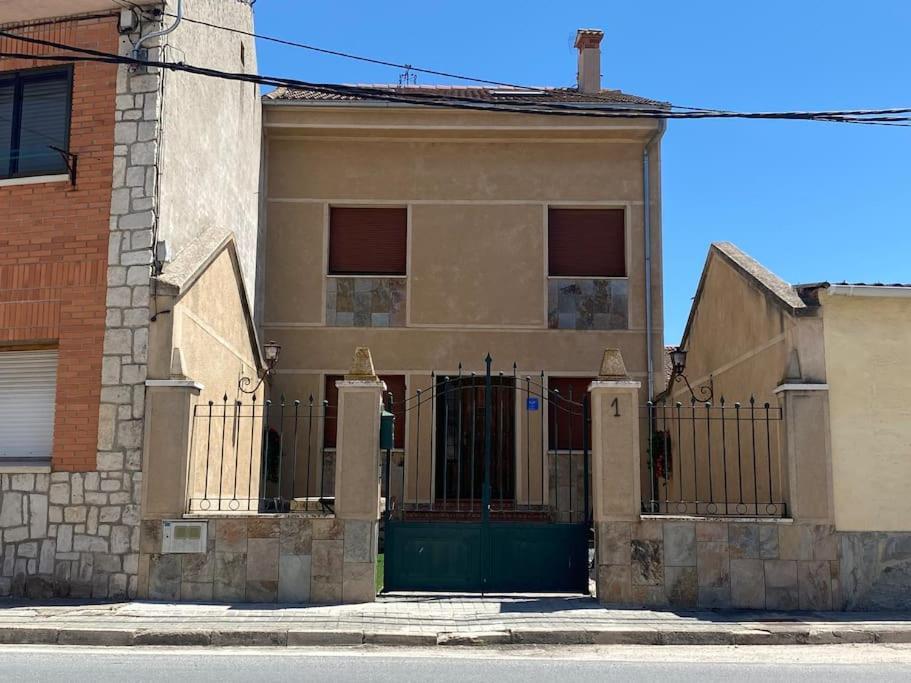 Casa González Vila Mozoncillo Exterior foto